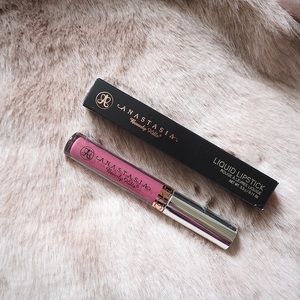 ABH Liquid lipstick CATNIP SALE!! Grab this!